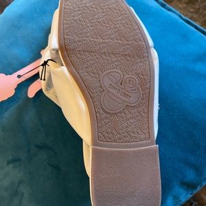 Sam & libby sandals size 6 1/2